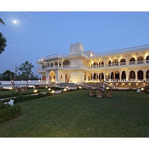 Talaibagh Palace